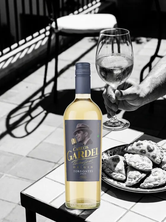 Botella de Carlos Gardel Origen Torrontés 2025